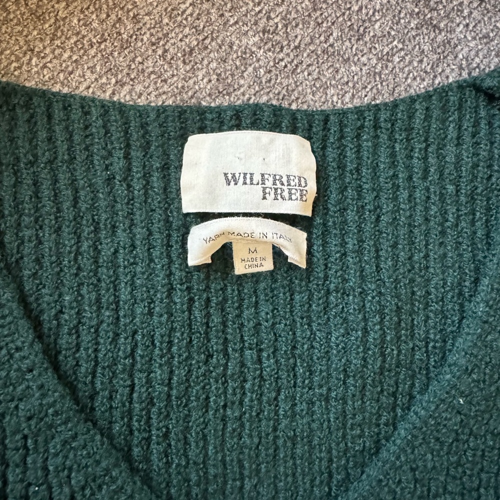 Wilfred Green V-Neck Sweater Ribbed Knit